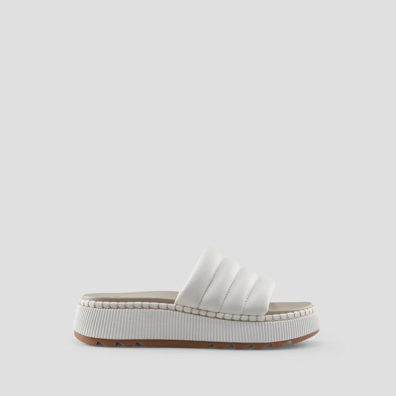 Women's Cougar Soprato Luxmotion Leather Water-Friendly Sandal-White