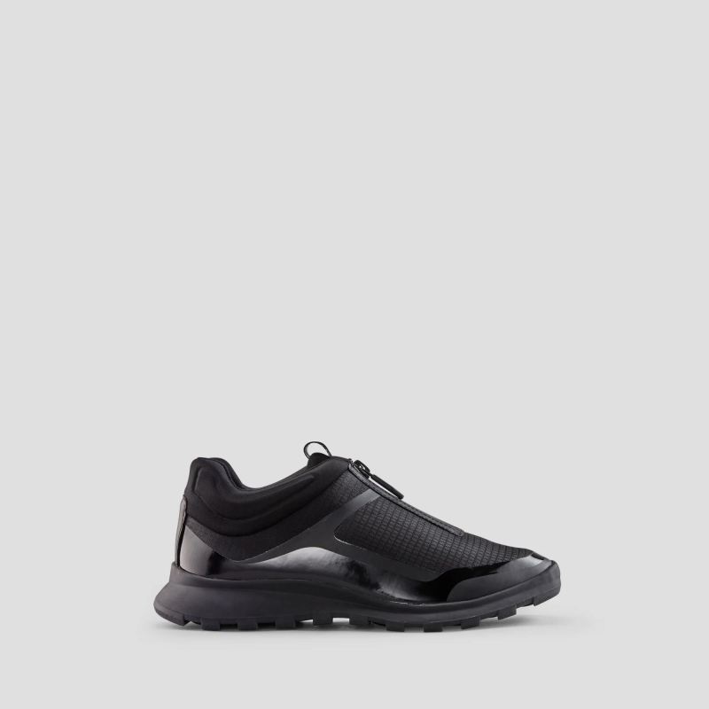 Women's Cougar Razzle Nylon Waterproof Sneaker-Black