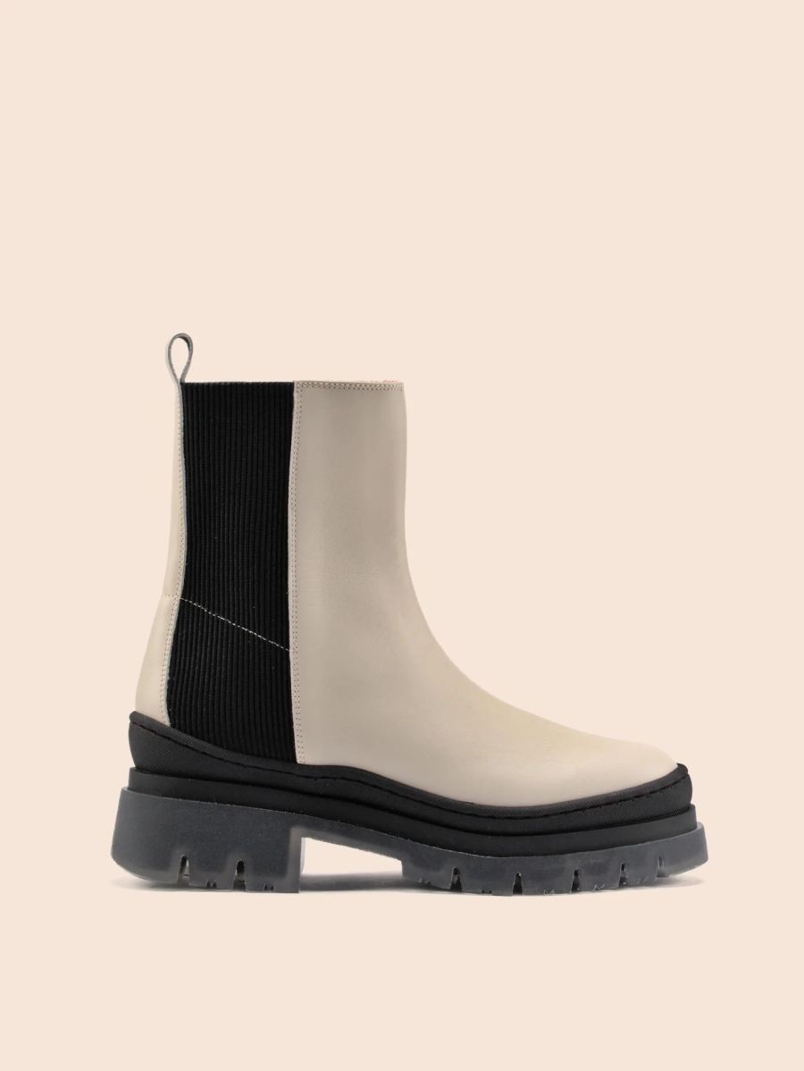 New Arrivals Maguire Women's Siena Cream Boot Last Units