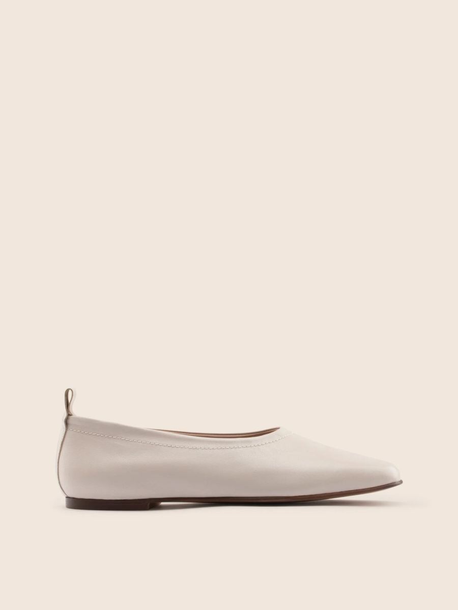 New Arrivals Maguire Women's Velada Cream Ballerina Ballet Flat