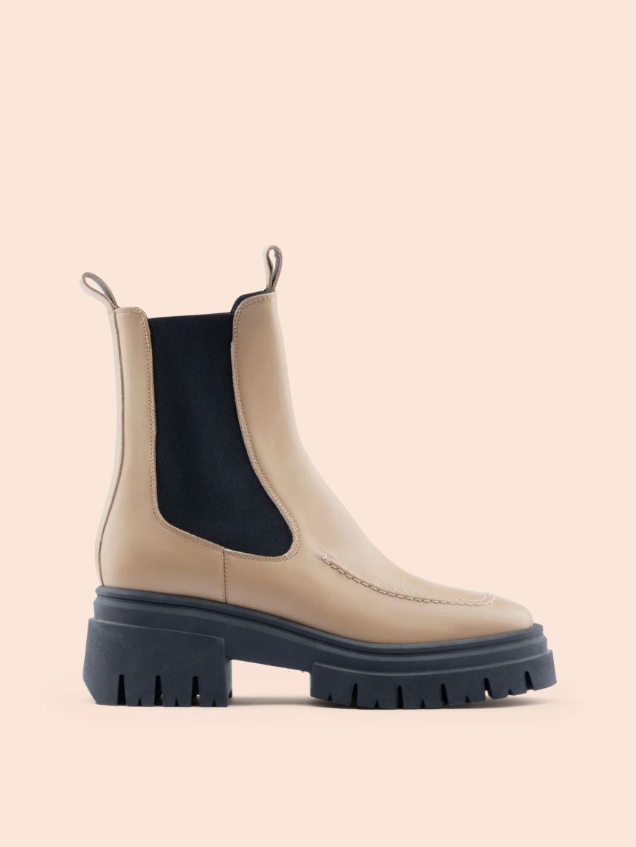 New Arrivals Maguire Women's Biella Camel Boot Chelsea Boot