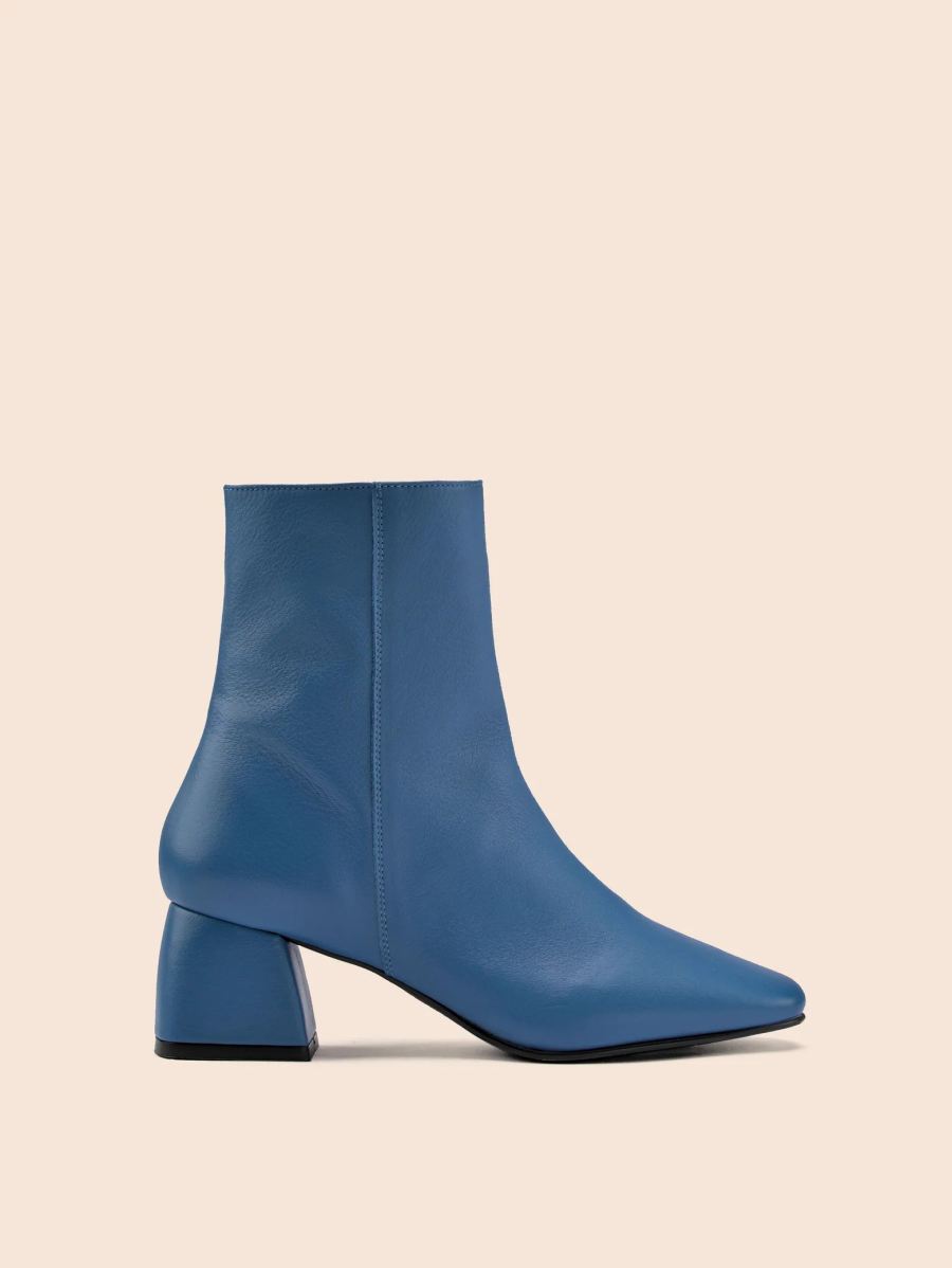 New Arrivals Maguire Women's Salento Azure Boot Last Units