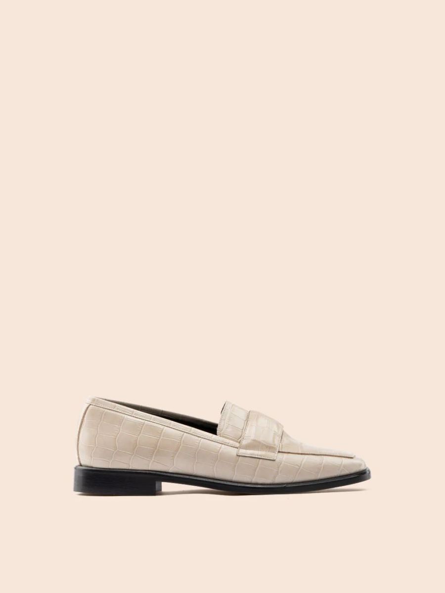New Arrivals Maguire Women's Sada Cream Loafer Low Loafer