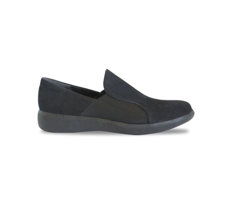 Munro Canada Outlet Women's Clay-Black Nubuck | Quick Ship!