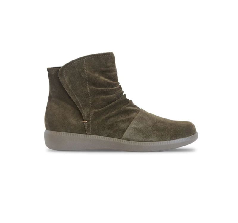 Munro Boots | Women's Scout-Herb Suede | Quick Ship!