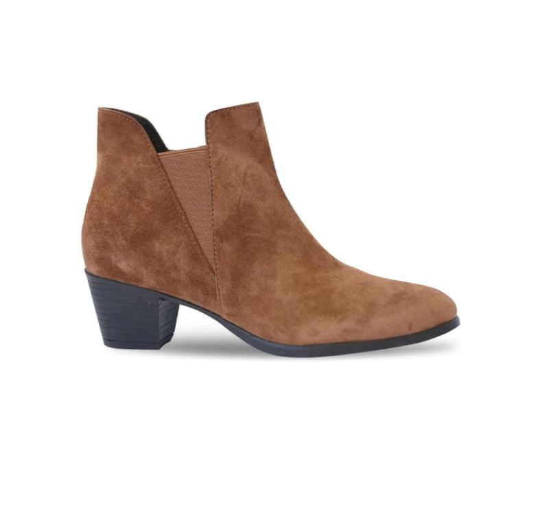Munro Boots | Women's Jackson-New Tobacco Suede | Quick Ship!