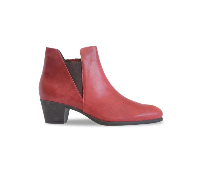 Munro Boots | Women's Jackson-Red Distressed Leather | Quick Ship!