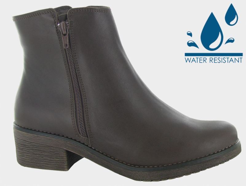 Naot | Wander-Water Resistant Brown Leather