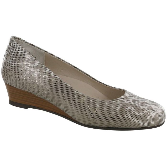 SAS Women's Sofia Wedge Pump-Gunmetal