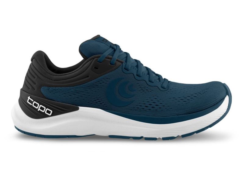 TOPO WOMEN'S ULTRAFLY 4-Navy/Black | Quick Ship