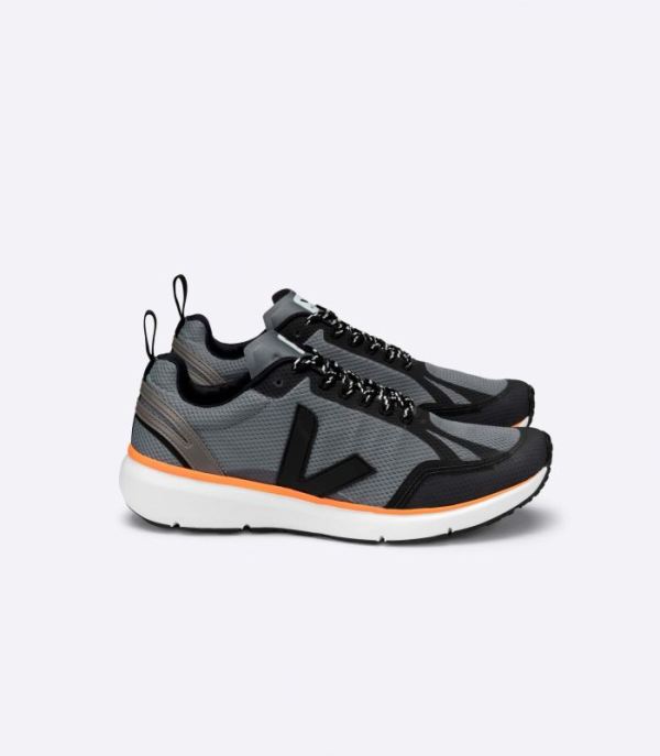 VEJA | WOMENS CONDOR 2 ALVEOMESH CONCRETE BLACK NEON-ORANGE