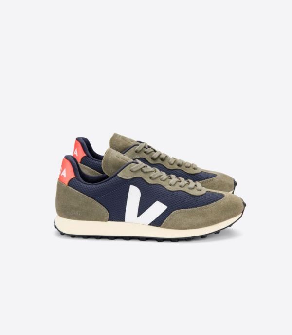 VEJA | WOMENS RIO BRANCO ALVEOMESH NAUTICO WHITE ORANGE FLUO
