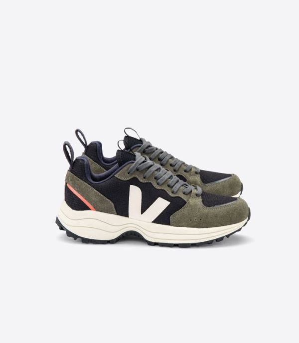 VEJA | MENS VENTURI B-MESH BLACK OLIVE PIERRE