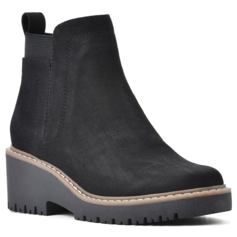 White Mountain Women's Dear Bootie-Black Faux Suede | Canada Outlet