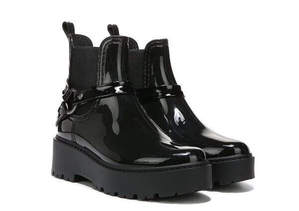 Free Shipping Women's Zodiac Carter Chelsea Boot-Black