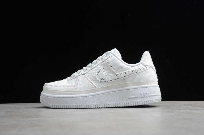 Men's Nike WMNS Air Force 1 07 LX White CJ1650-101 Running Shoes