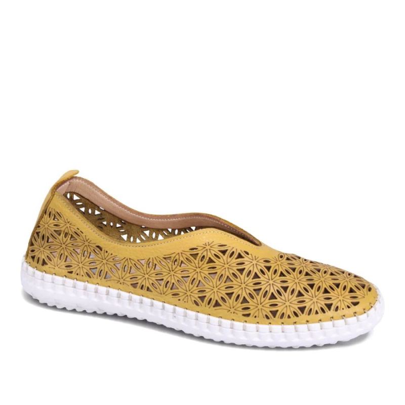 BUENO CANADA OUTLET WOMEN'S DAISY SLIP ON II-YELLOW