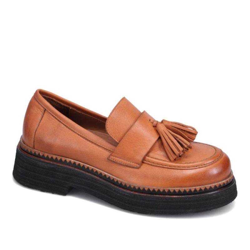 BUENO CANADA OUTLET WOMEN'S GILLIAN LOAFER-TAN