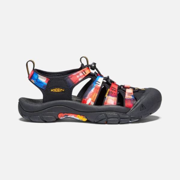 Keen Shoes | Women's Newport H2 x Garcia-New York at Night