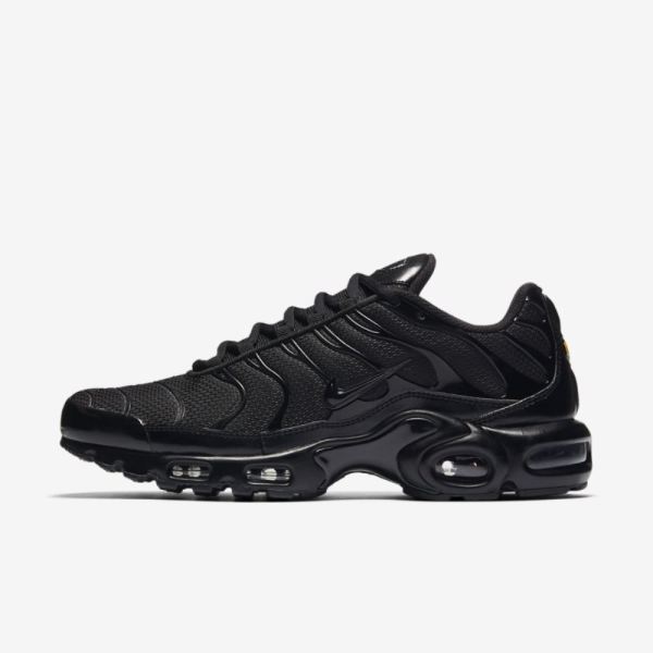 Nike Air Max Plus | Black / Black / Black