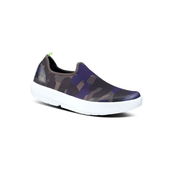 OOFOS SHOES WOMEN'S OOMG EEZEE LOW SHOE - MIDNIGHT CAMO