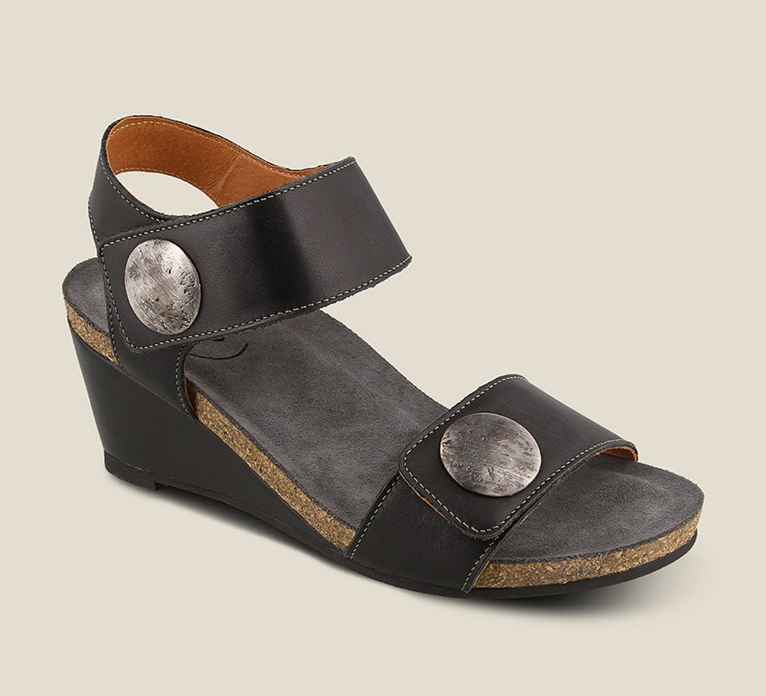 Taos Sandals Women's Carousel 3-Black | Free Shipping
