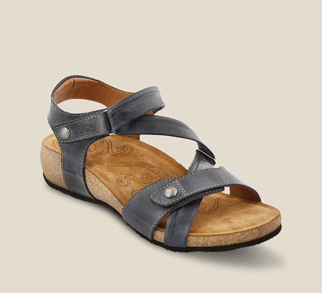 Taos Sandals Women's Universe-Navy | Free Shipping